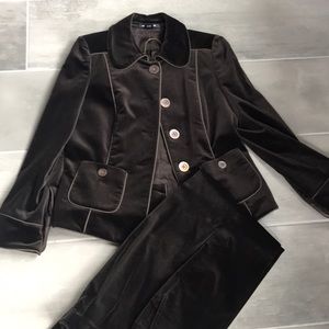 Brown Velvet Ellen Tracy couture pant suit